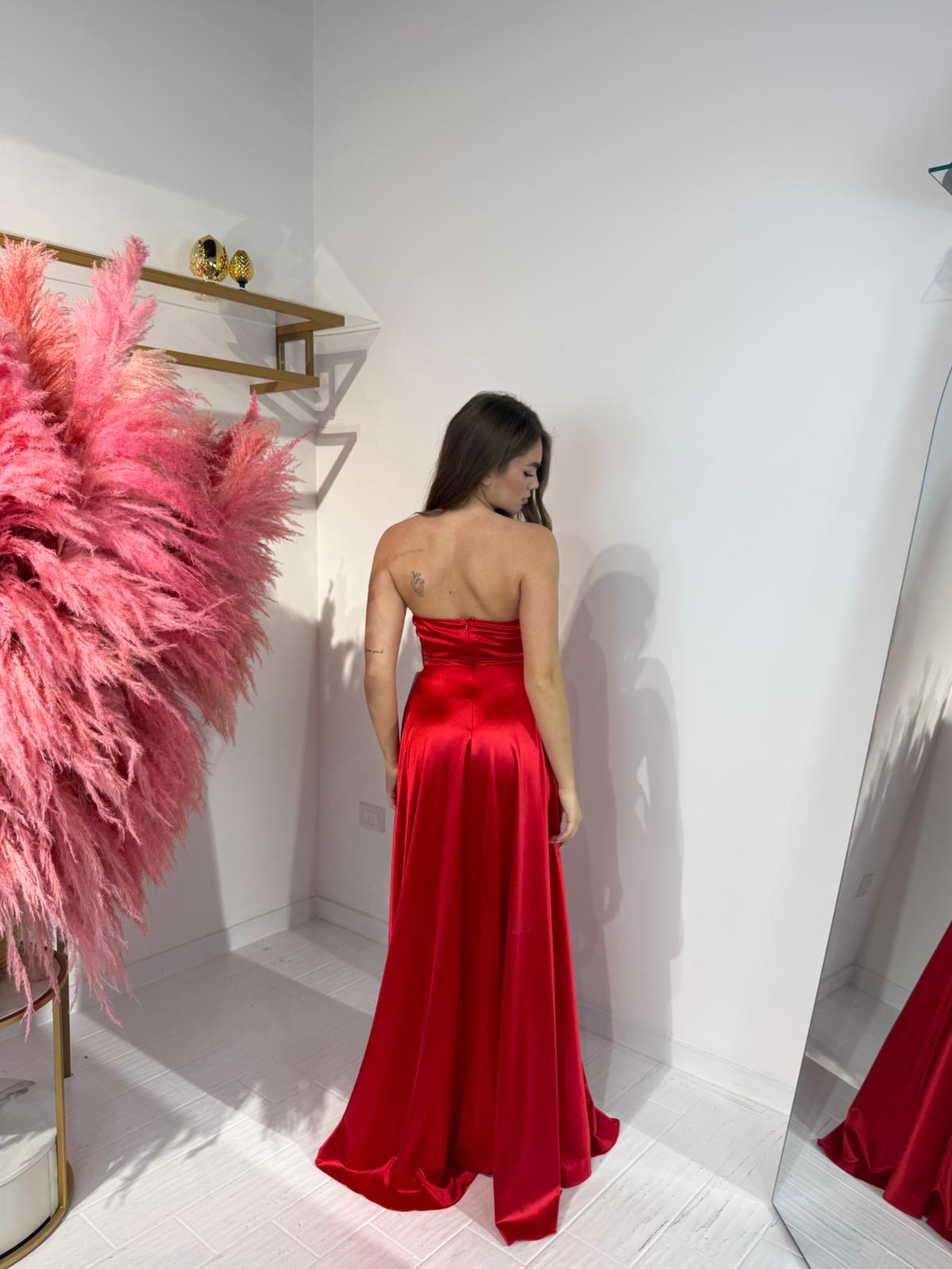 ABITO ARIEL ROSSO