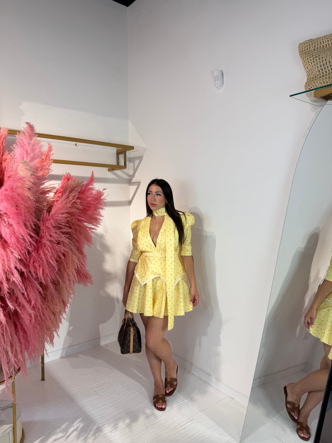 ABITO VENERE CORTO GIALLO