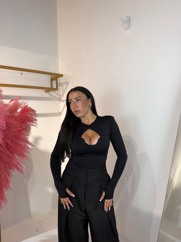 BODY LUCY NERA