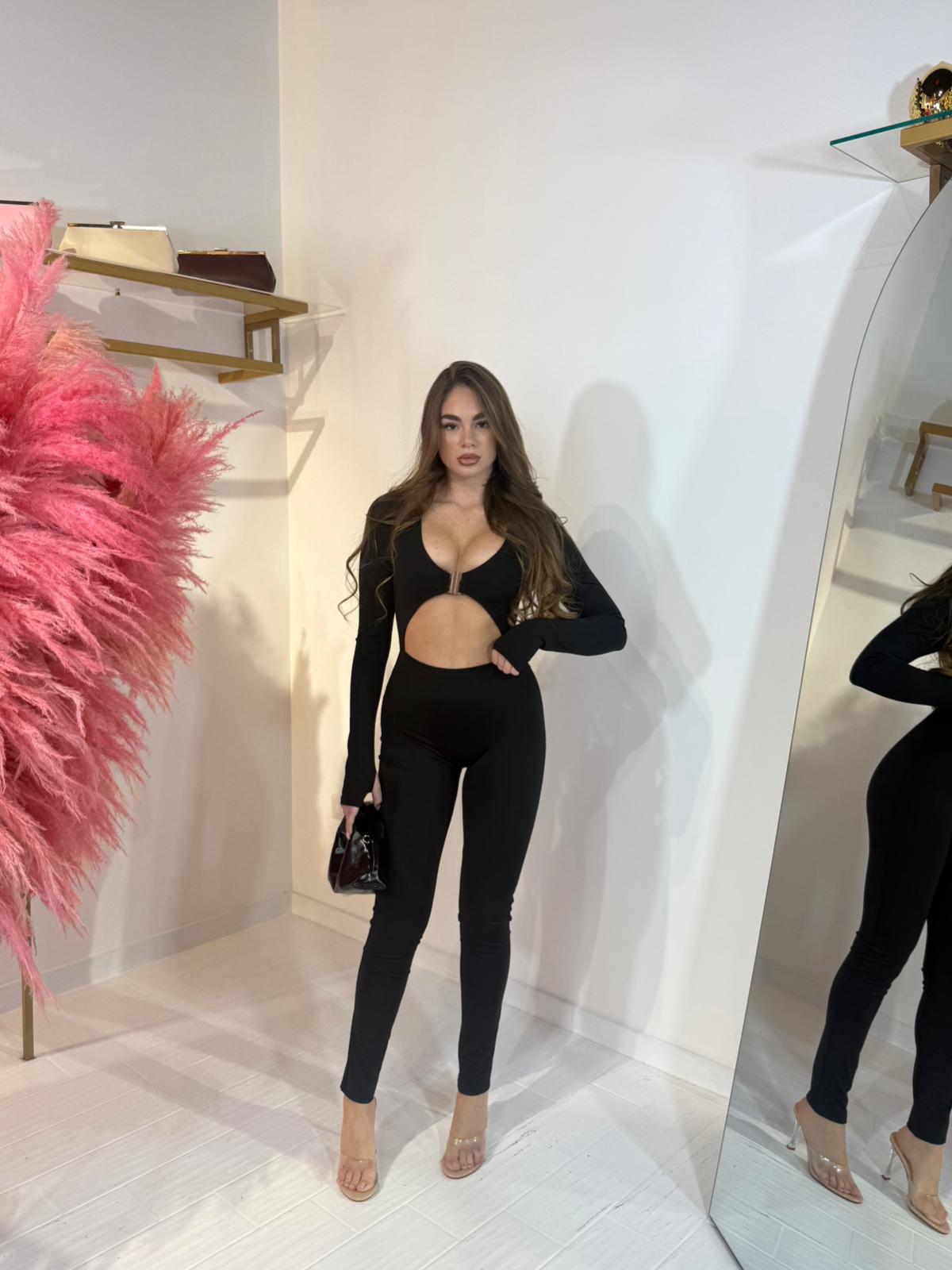 TUTINA SCARLETT