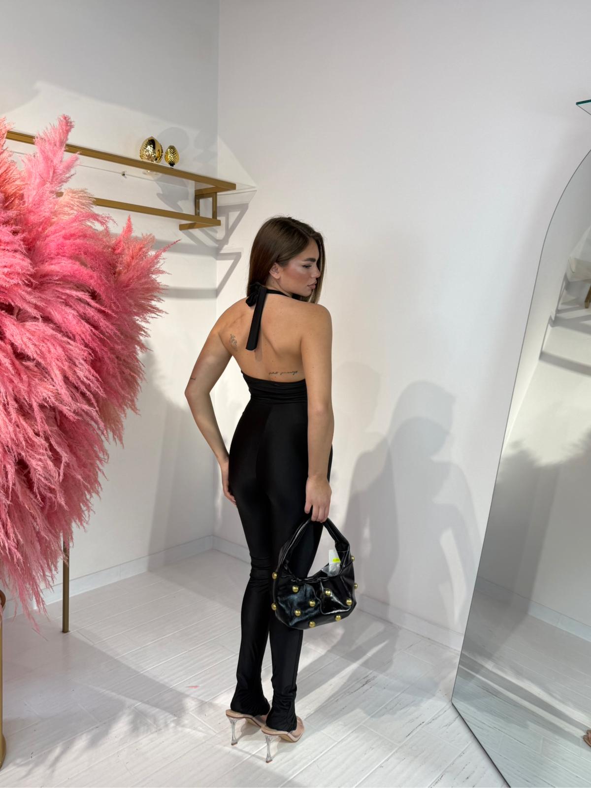 TUTINA PAMELA NERA