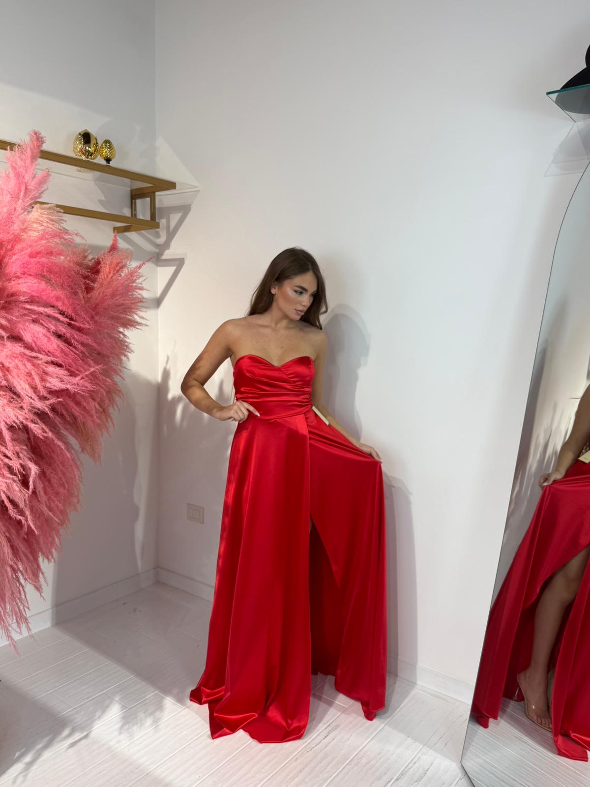 ABITO ARIEL ROSSO